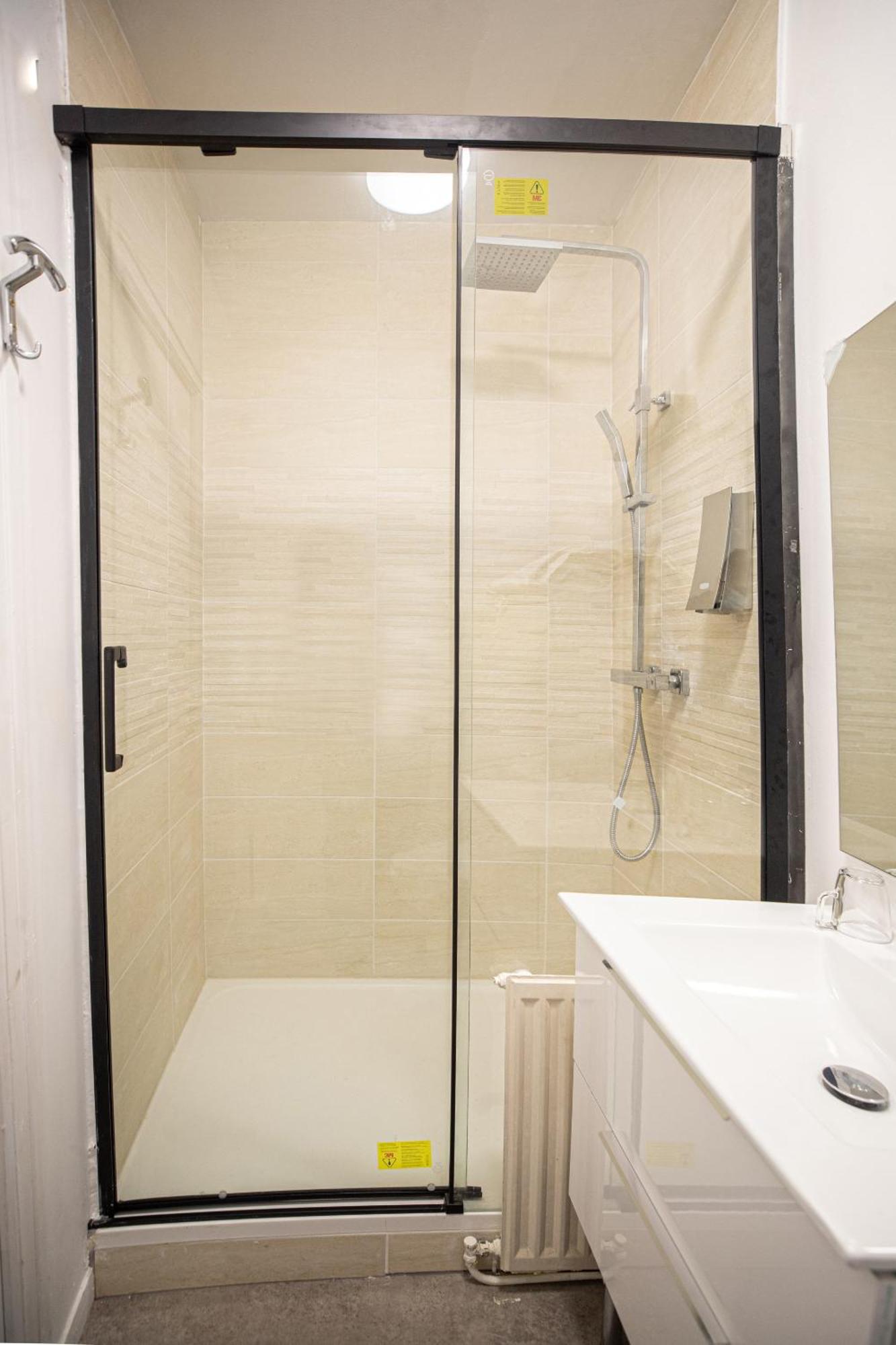 Hotel Restaurant Des 4 Ecluses Gaillon Bilik gambar